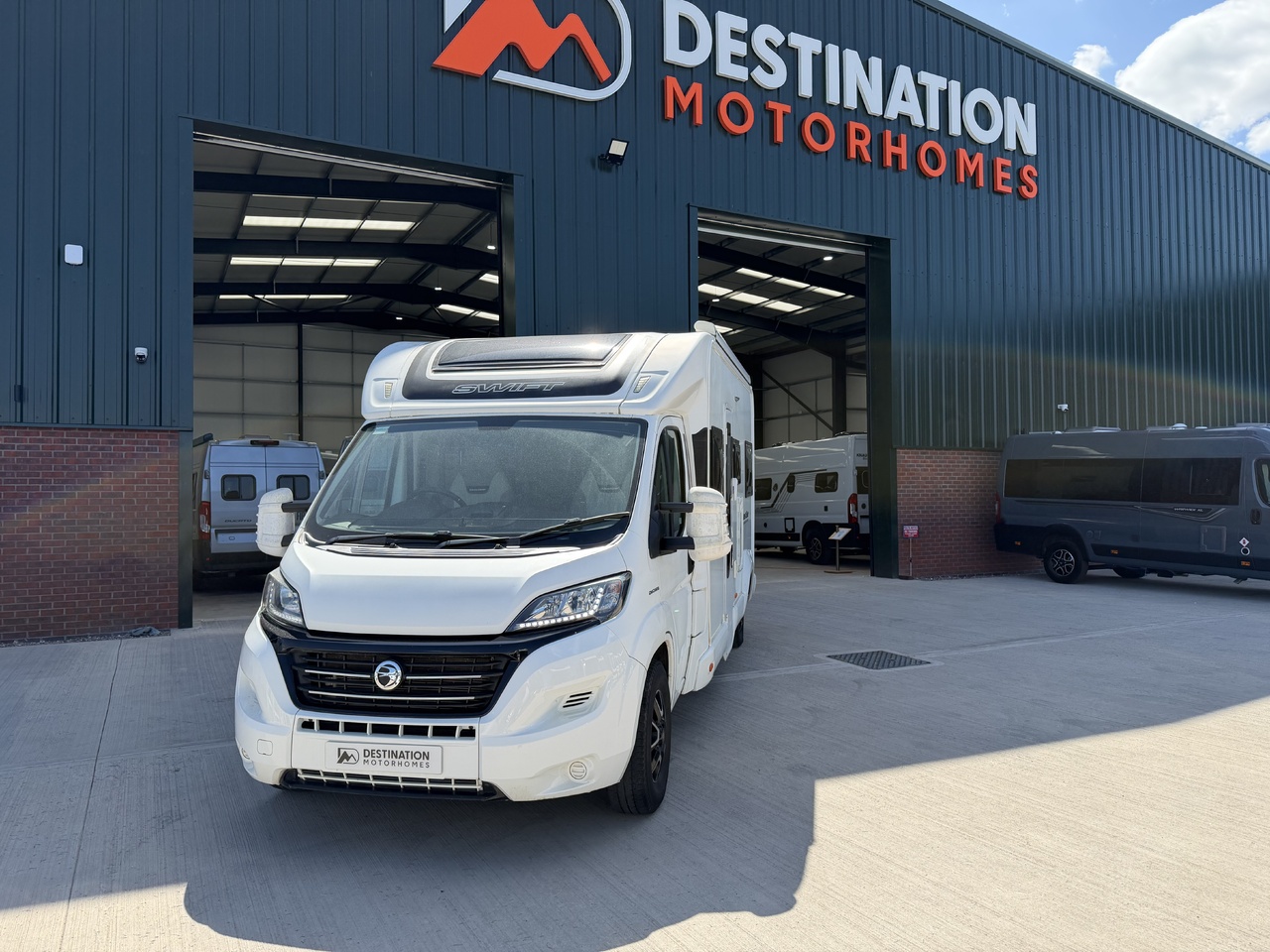 Swift Escape 685 Coastline