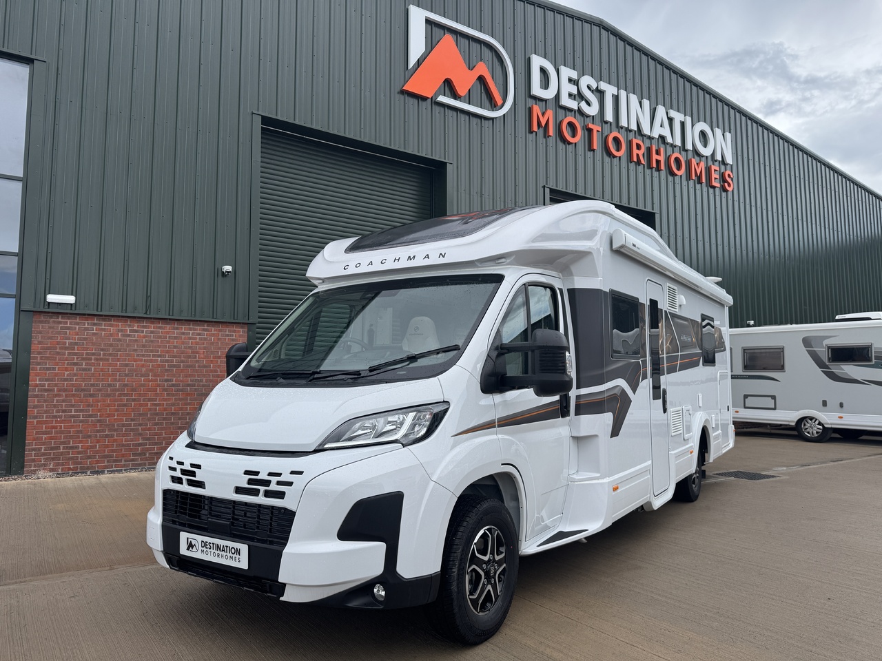 Coachman Avventura 545 (BN - 8165)